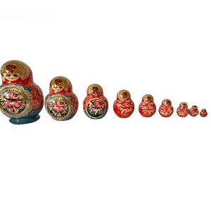 Nesting Russian Dolls (Set of 10)